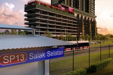 Nikka City Sentral almost new unit in vibrant Sri Permaisuri. Good buy