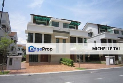 Subang Jaya USJ 17, elegant semi-d bungalow in a prime and matured neighbourhood, Selangor, Subang Jaya