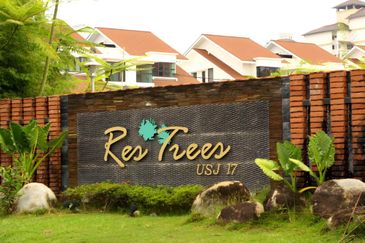 Subang Jaya USJ 17, elegant semi-d bungalow in a prime and matured neighbourhood