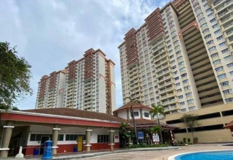 Puteri Bayu Apartment