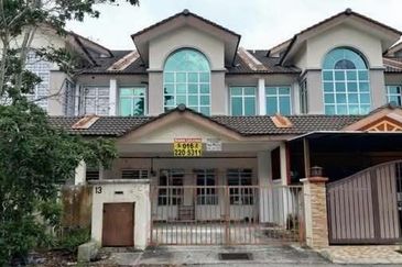 Taman Seroja, Bandar Baru Salak Tinggi