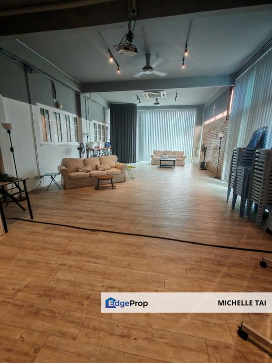 Prime location section 17 PJ for rent Ground floor 6600 sq ft build up, Selangor, Petaling Jaya