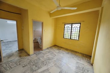 Kelana Idaman Shop Apartment