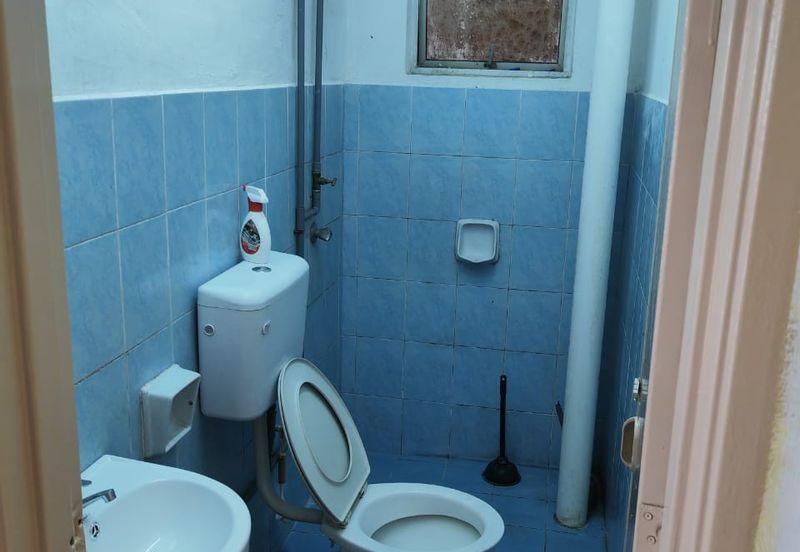 Kelana Idaman Shop Apartment