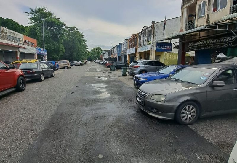 2 storey Shoplot at Jalan TP 7, Taman Perindustrian UEP for Rent