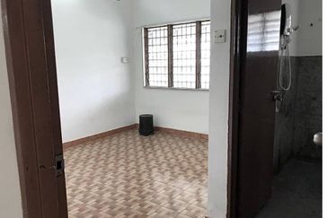 1 Storey Section 8 Corner house for Sale - Seksyen 8 Petaling Jaya