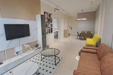 ID Design with Fully furnished- brand new unit