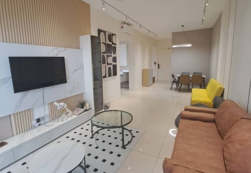 ID Design with Fully furnished- brand new unit