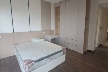 ID Design with Fully furnished- brand new unit
