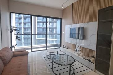 ID Design with Fully furnished- brand new unit