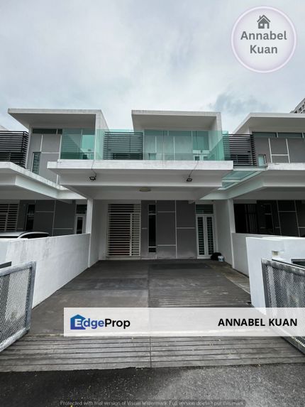 3-Storey Terrace [ Minden Gardens Residence ] Garden Unit @ Gelugor, Penang, Gelugor