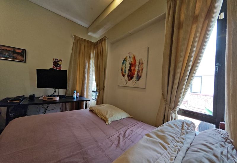 Glenmarie Cove Residence