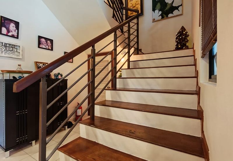 Glenmarie Cove Residence