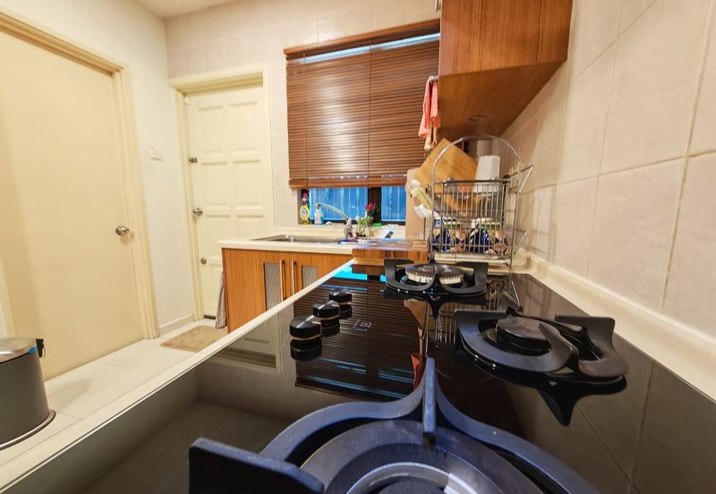 Glenmarie Cove Residence