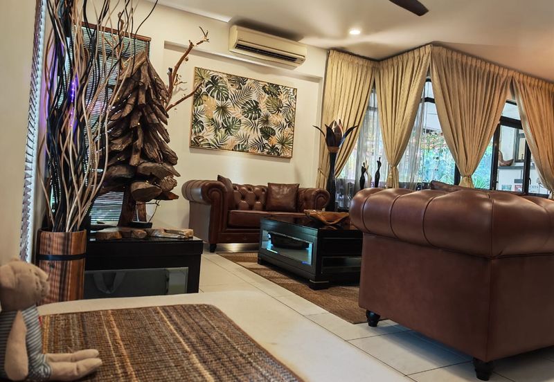 Glenmarie Cove Residence