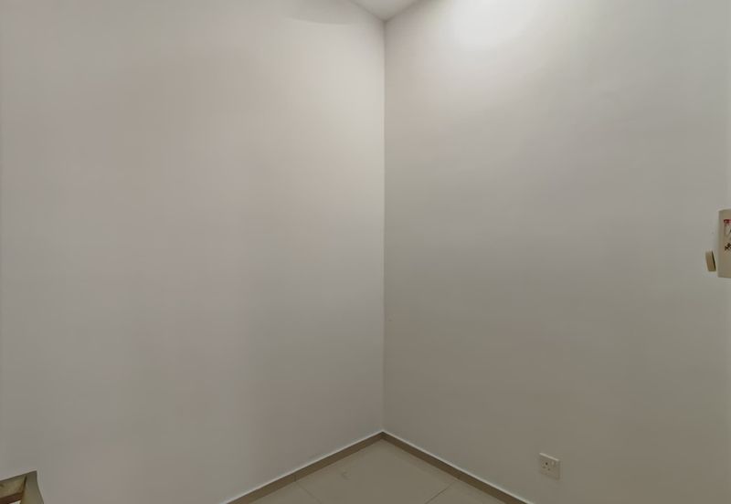 Adria Residence @ Gravit8