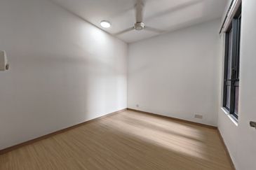 Adria Residence @ Gravit8