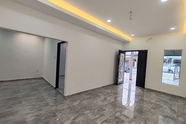 Taman Tepi Sungai ( Taman Teluk Pulai Indah )