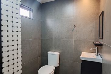 Taman Tepi Sungai ( Taman Teluk Pulai Indah )