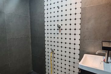 Taman Tepi Sungai ( Taman Teluk Pulai Indah )