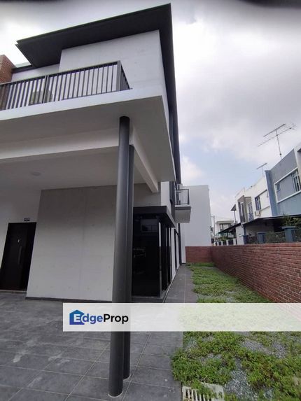 Taman Tropika Kulai Cluster House Partly Furnished, Johor, Kulai