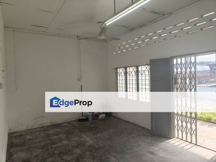 Taman Seraya Kulai Besar Single Storey Terrace House Behind RHB Bank Kulai, Johor, Kulai