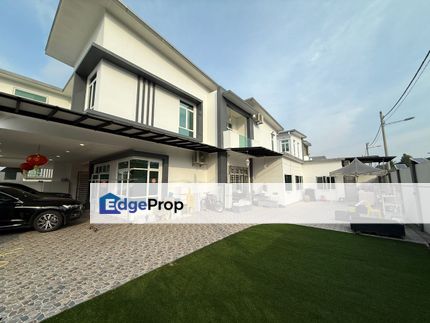 Taman Impiana Kulai Kelapa Sawit Corner Semi Detached House, Johor, Kulai