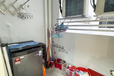 MI Apartment Bandar Putra Kulai 3 Rooms Partly Furnished Gated & Guarded