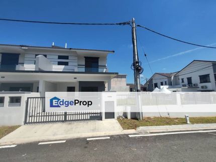 Taman Lagenda Putra Kulai Corner Lot Cluster House, Johor, Kulai