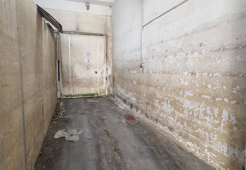 Kelapa Sawit Kulai 1.5 Storey Terrace Factory with Cool Rooms