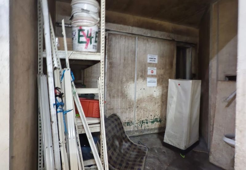 Kelapa Sawit Kulai 1.5 Storey Terrace Factory with Cool Rooms