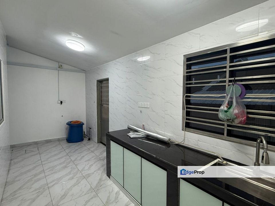 Taman Putri Kulai Single Storey Terrace House Renovated Unit, Johor, Kulai