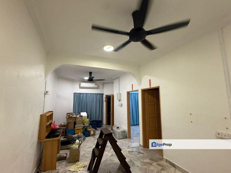 Taman Putri Kulai Single Storey Terrace House Renovated Unit, Johor, Kulai