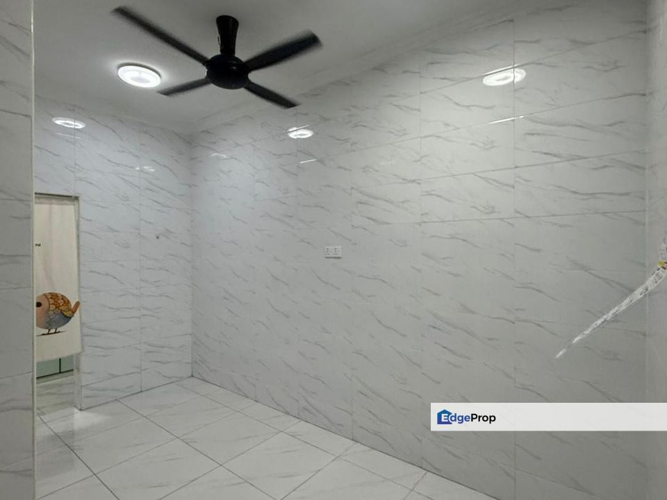 Taman Putri Kulai Single Storey Terrace House Renovated Unit, Johor, Kulai