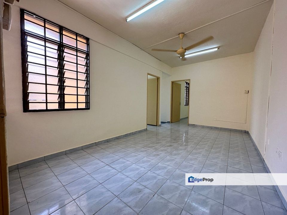 Flat Kenari Kangkar Pulai Level 3 2 Rooms Unit, Johor, Kangkar Pulai