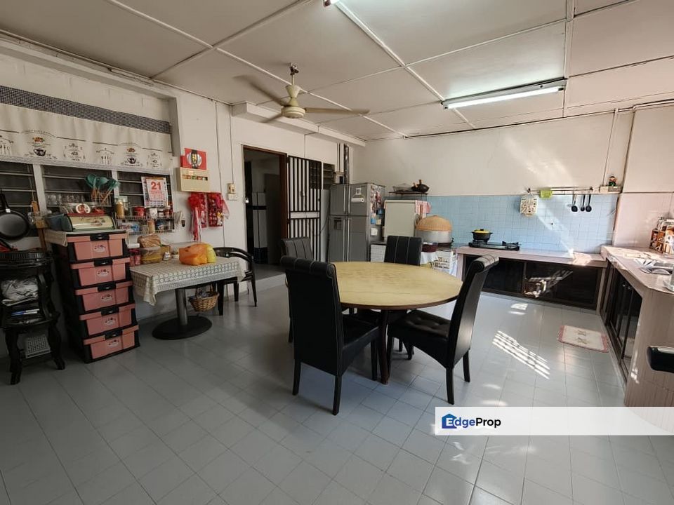 Taman Kulai Jaya Single Storey Terrace House 4 Rooms 22x80 Kitchen Extended, Johor, Kulai