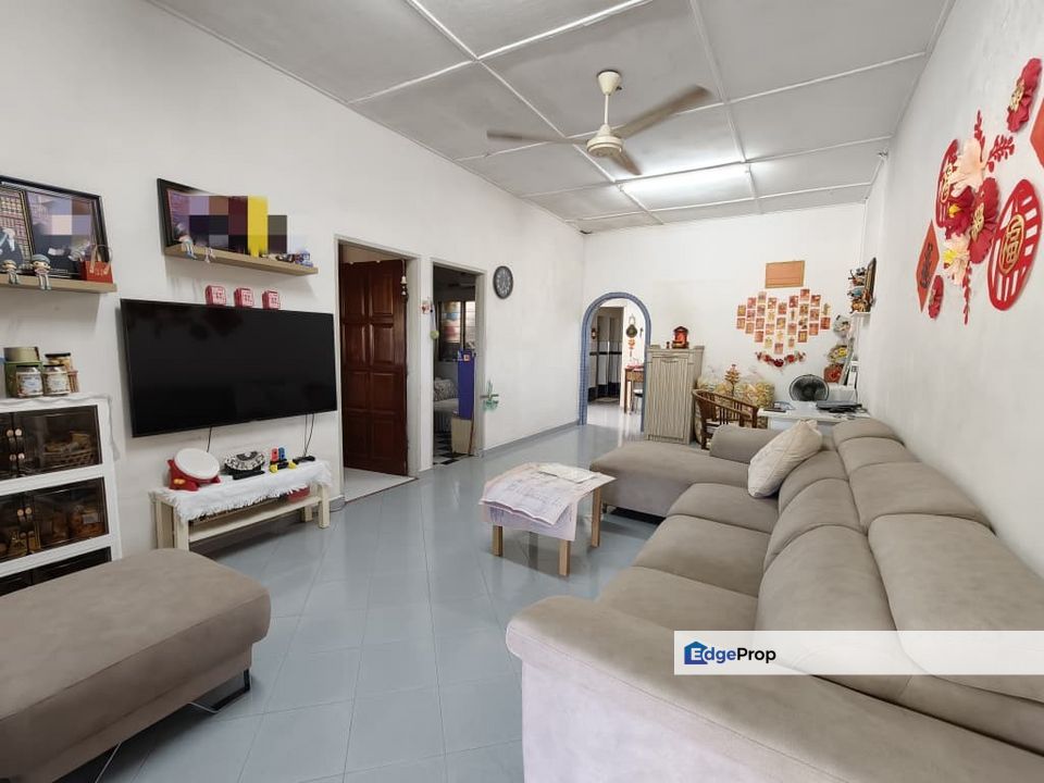 Taman Kulai Jaya Single Storey Terrace House 4 Rooms 22x80 Kitchen Extended, Johor, Kulai