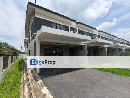 Taman Saujana Jaya Kulai Kelapa Sawit Double Storey Terrace House End Lot, Johor, Kulai