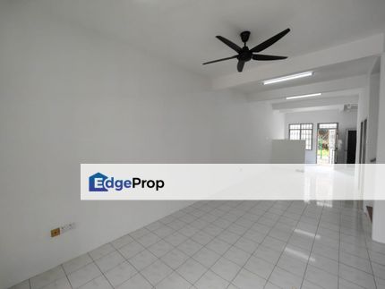 Taman Putri Kulai Double Storey Terrace House 5 Rooms 22x85, Johor, Kulai