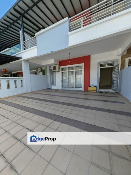 Bandar Putra Kulai (Tropic) Double Storey Superlink House 4+1 Rooms, Johor, Kulai