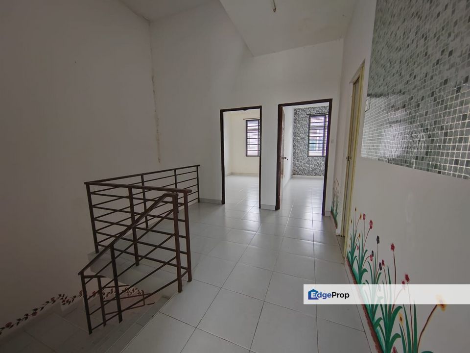 Taman Scientex Kulai 2 Double Storey Terrace House 4 Rooms Partly Furnished, Johor, Kulai