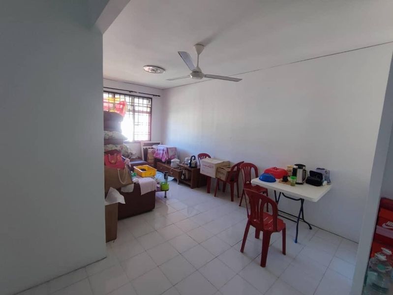 Rose Villa Apartment Taman Putri Kulai Corner Unit 3 Rooms High Floor, Johor, Kulai