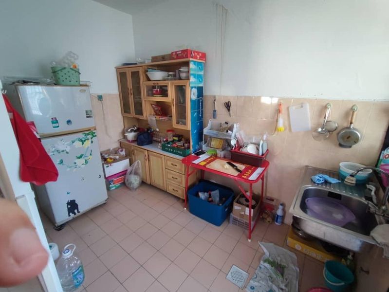 Rose Villa Apartment Taman Putri Kulai Corner Unit 3 Rooms High Floor, Johor, Kulai