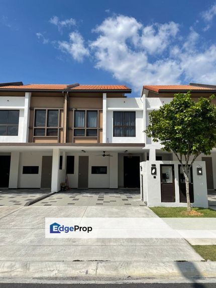 Near KLIA, Spacious Renovated 2 Storey Terrace in Setia Warisan Tropika (Belladonna), Selangor, Sepang