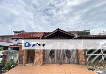 Renovated & Extended 2 Storey in Taman Serdang Raya - Walking to MRT, Selangor, Seri Kembangan