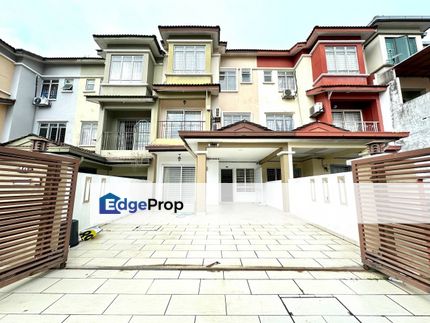 Near Pavillion, Schools, Fully Furnished 3 Storey Terrace in Taman Puncak Jalil, Selangor, Seri Kembangan