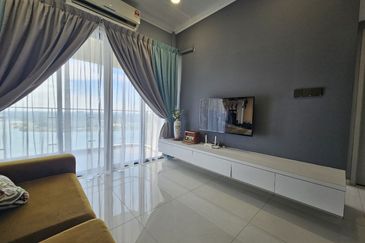 Royal Strand @ Country Garden Danga Bay