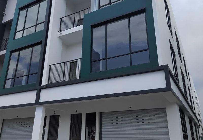 Crest @ Austin Emerald 2