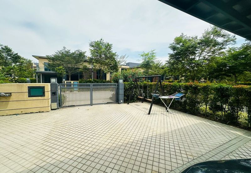 Forest City Golf Resort, Gelang Petah