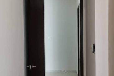 Baypoint @ Country Garden Danga Bay